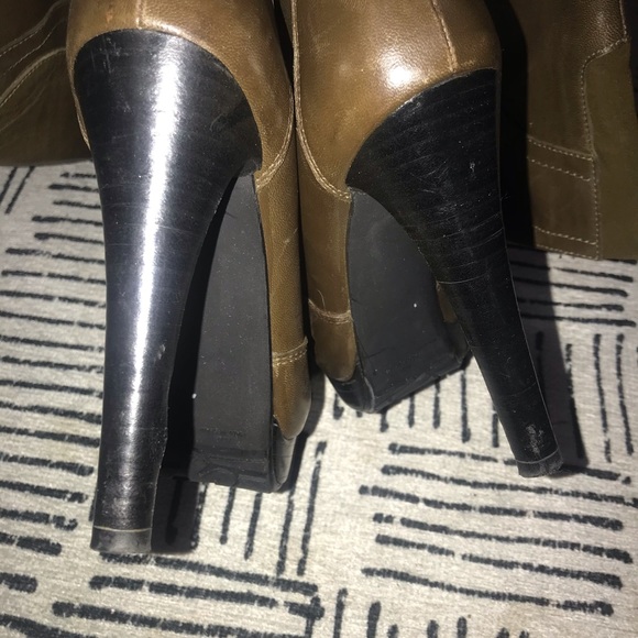 Stuart Weitzman over the knee boots - Picture 3 of 5